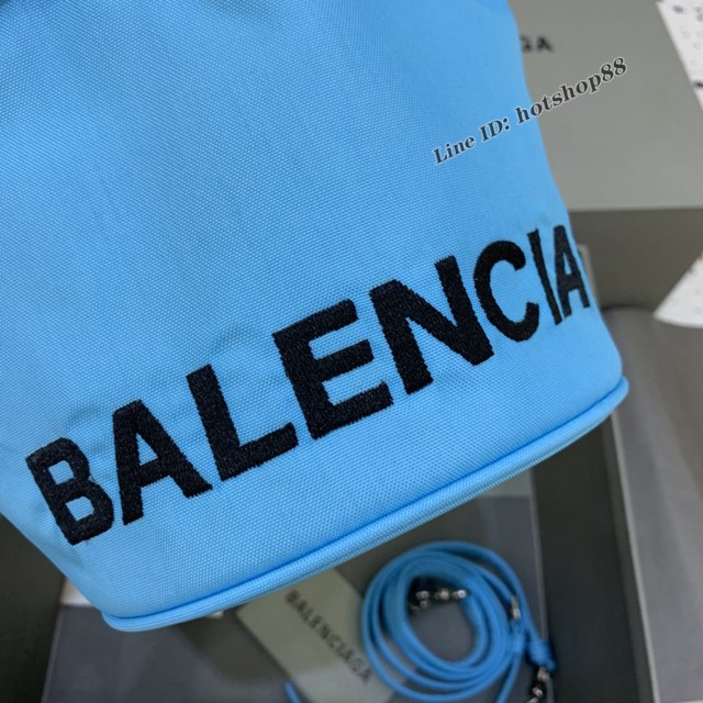 Balenciaga專櫃爆款Balen超輕水桶包 巴黎世家淺藍帆布手提包 fyj1497